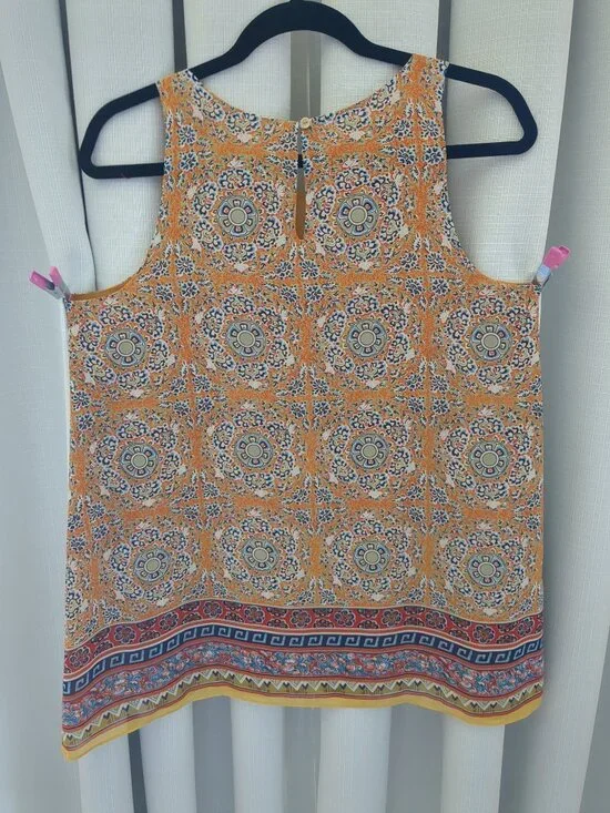 Med Max Studio Sleeveless Tunic - Picture 2 of 12